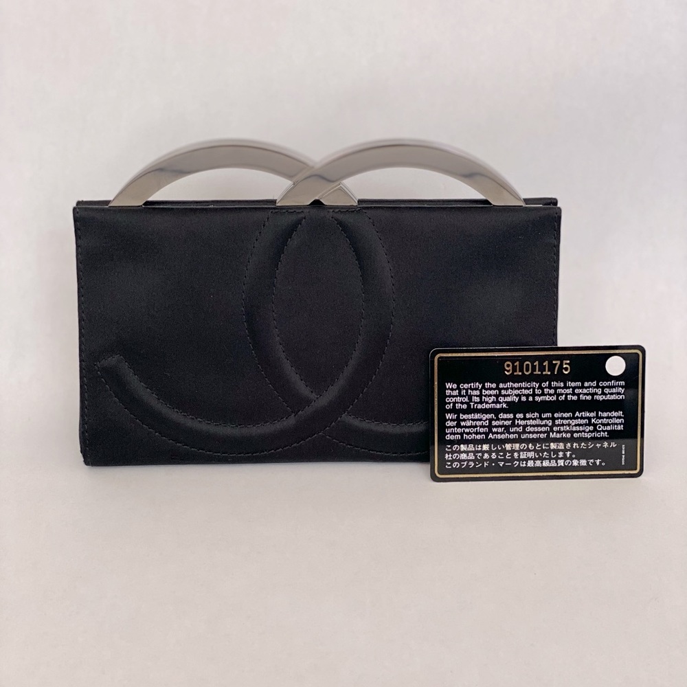 Chanel ultra rare CC letter logo clutch